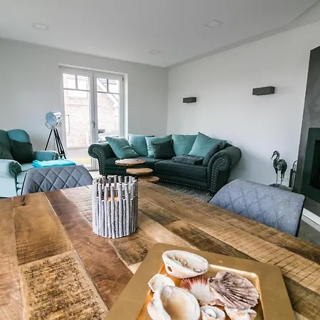 Haus Strandgut 빌라 *